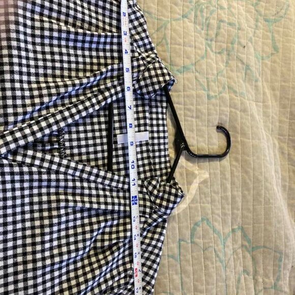 Womans  Top - Picture 5 of 8